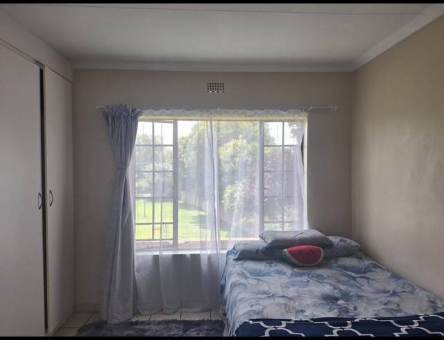 2 BEDROOM TOWNHOUSE FOR SALE IN DALVIEW